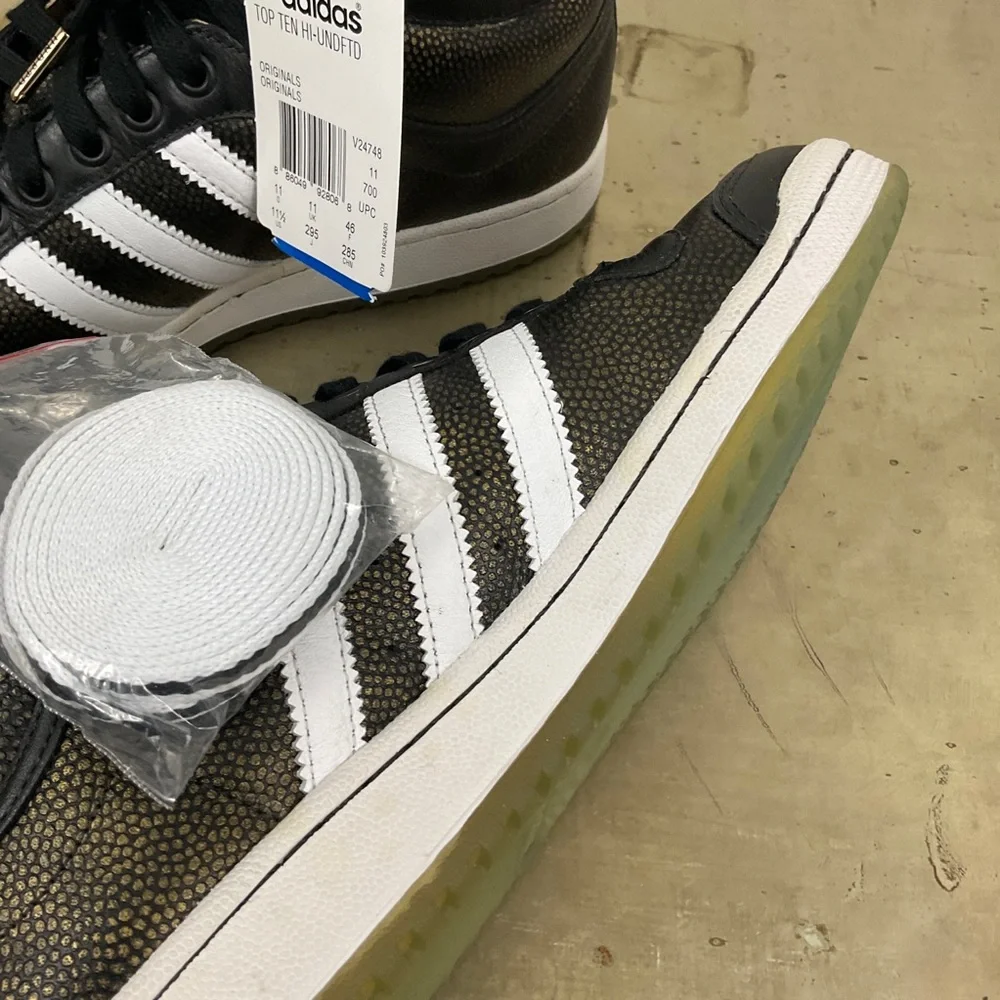 Adidas UNDFTD Undefeated Top Ten Hi B-Side